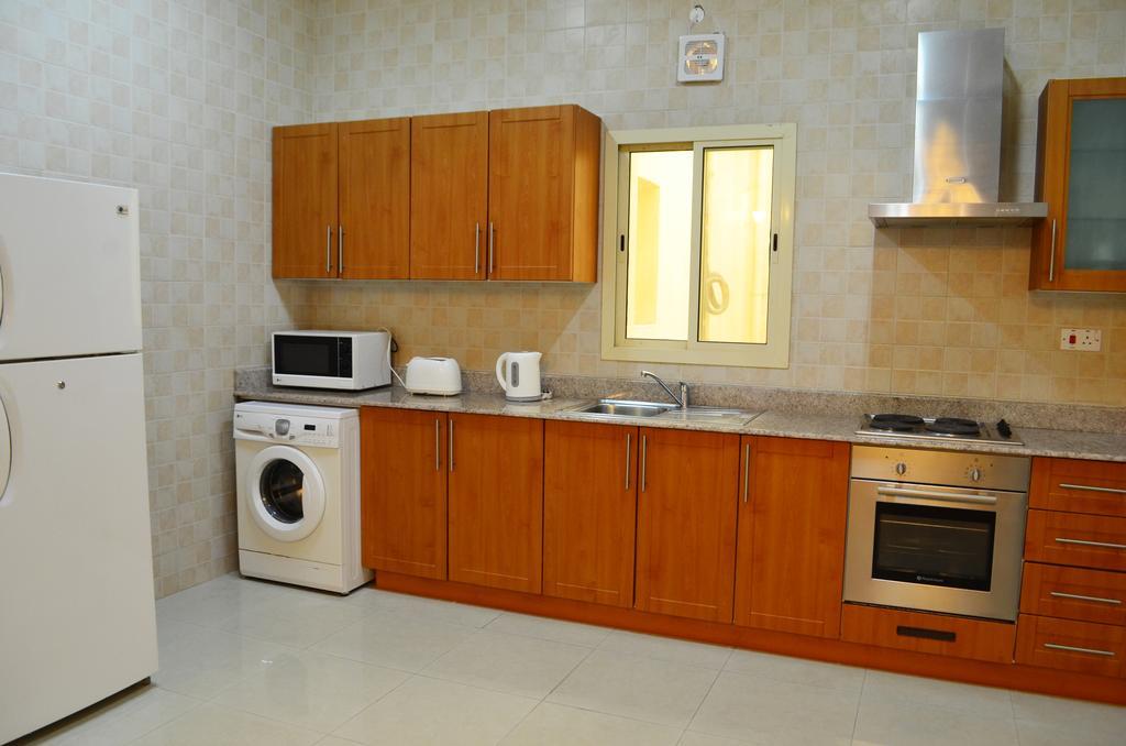 President Suites Apartments Manama Luaran gambar