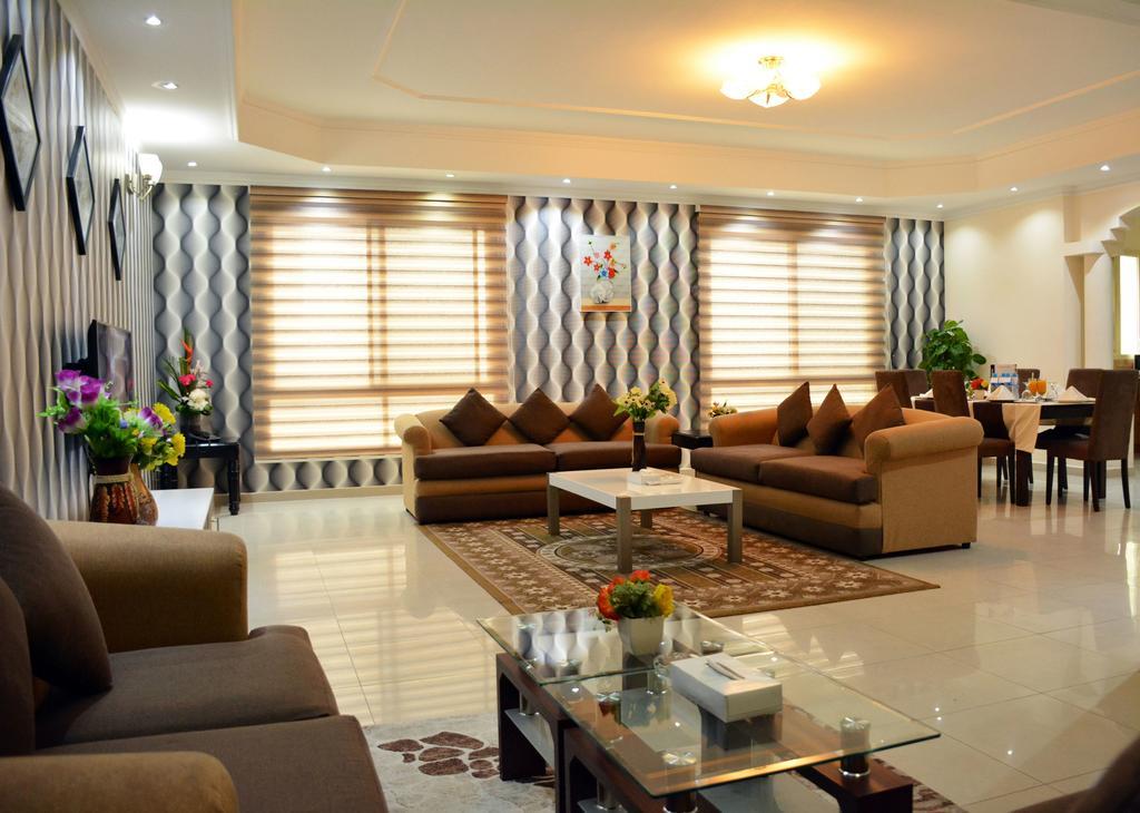 President Suites Apartments Manama Luaran gambar