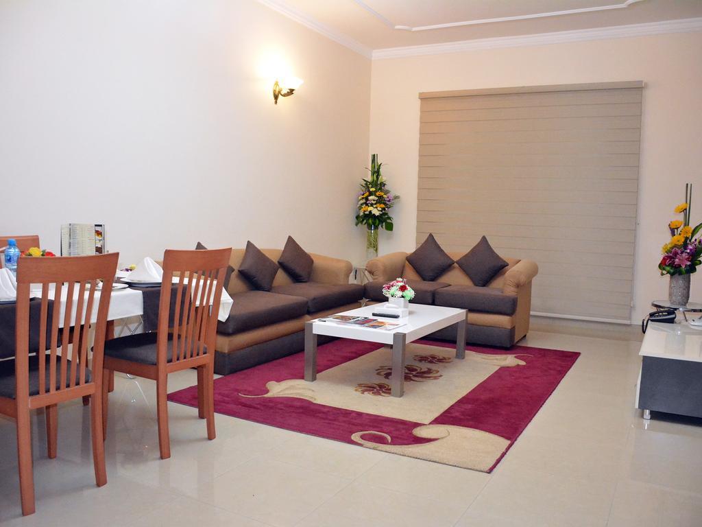 President Suites Apartments Manama Luaran gambar